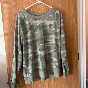 Old navy Camo sweatshirt